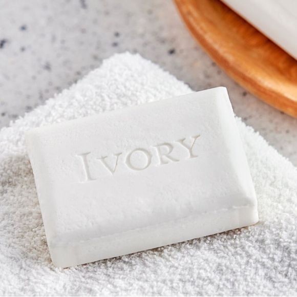 Ivory CLEAN Bar Soap Lot of 4 PACKS of 3 Bars - Picture 1 of 8